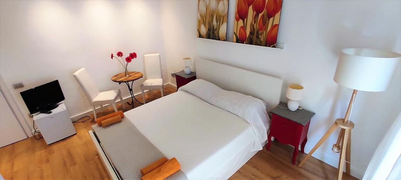 Il Girasole Bb Cagliari Bed & Breakfast Екстериор снимка
