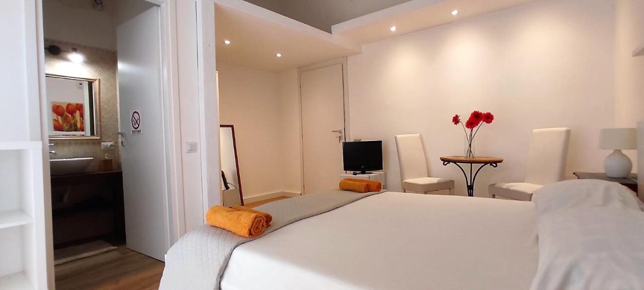 Il Girasole Bb Cagliari Bed & Breakfast Екстериор снимка